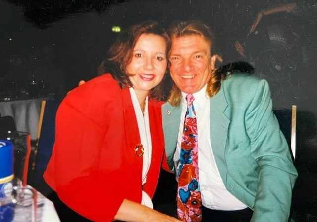 Terrible colour that, Cindy